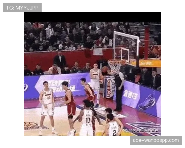 篮球发球干扰规则详解：什么情况会被吹罚违例？